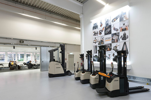 Crown product and technical training in the new European headquarters