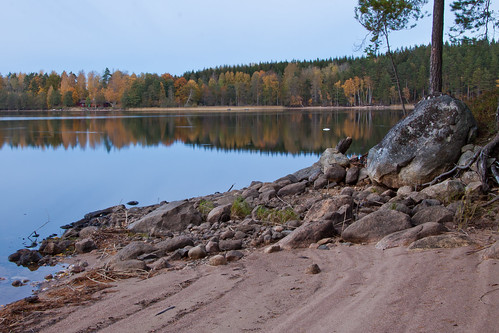 autumn lake beach rock landscape photo sweden cottage sverige södermanlandslän virlången