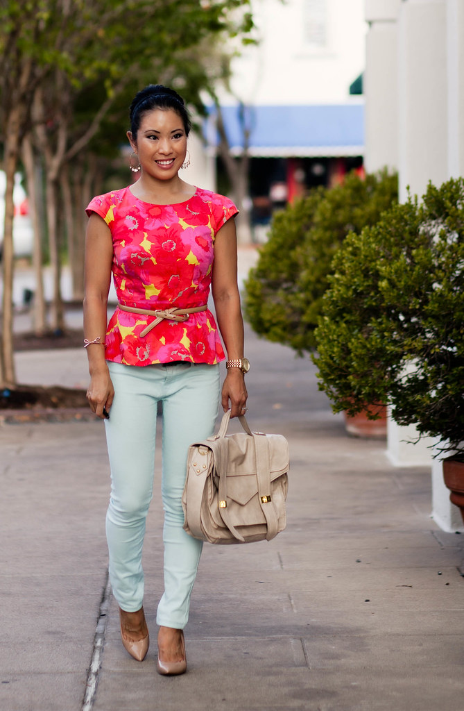loft floral peplum top, mint skinny jeans, nude pumps outfit #ootd | petite fashion