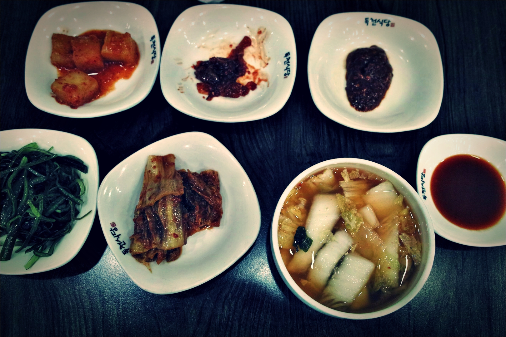 밑반찬-'목포 독천식당 Dokcheon small octopus Restaurant Mokpo'