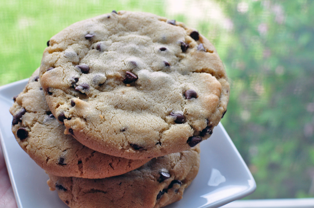 Bakery Style Chocolate Chip Cookies 5