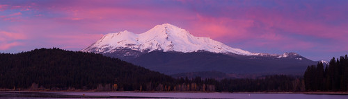 california pink sunset panorama clouds glow pano panoramic mountshasta lakesiskiyou