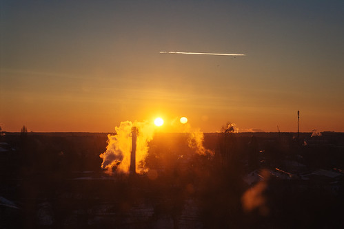 morning sun sunrise ukraine parhelion sundog bucha doublesun phantomsun