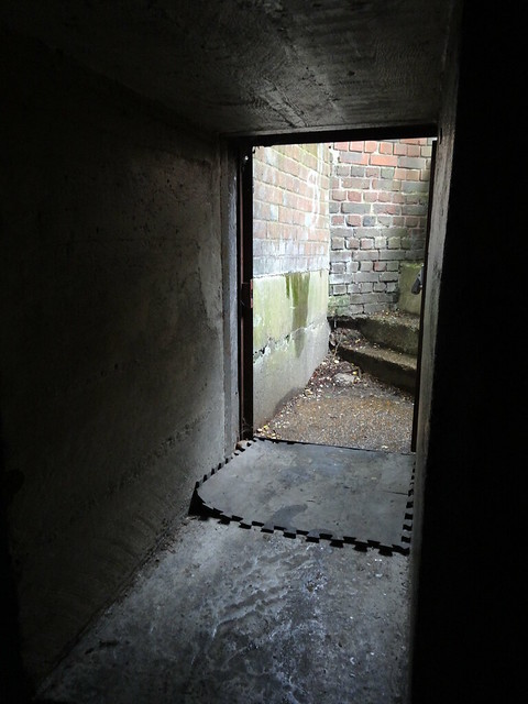 58 - Thames Tunnel door to shaft