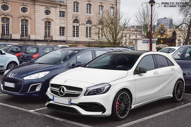 Image of Mercedes-AMG A45