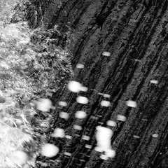 Rock and Foam Blur monochrome, Porth Meudwy