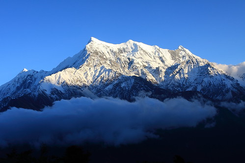 blue nepal sun white snow cold ice clouds trekking rocks trail crisp footsteps himalaya hiddenvalley frenchpass dhaulagiri
