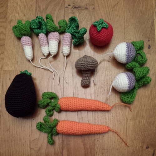Crocheted vegetables