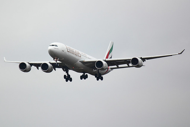 Emirates - A345  - A6-ERO (1)