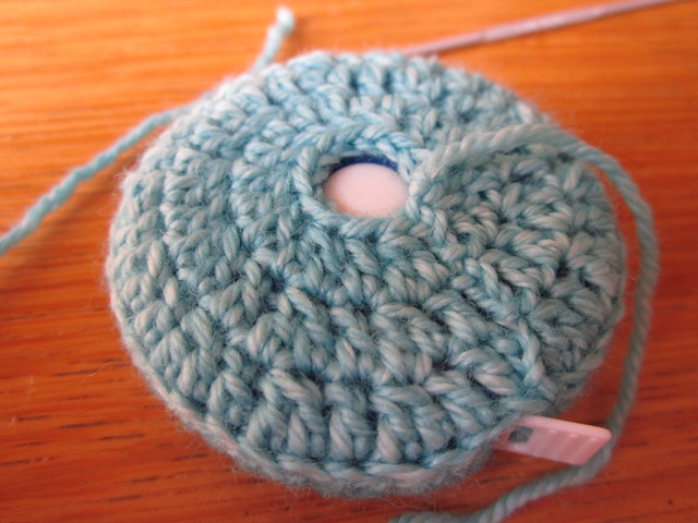 crochet tape measure cases tutorial (31)