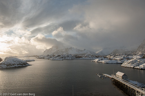 nordland noorwegen no kabelvaag lofoten clouds sea winter sunset snow mountains arctic