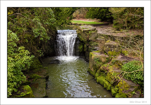 river waterfall moss rocks stream foliage newcastleupontyne jesmonddene canonef24105mmf4lis jesmonddenewaterfall