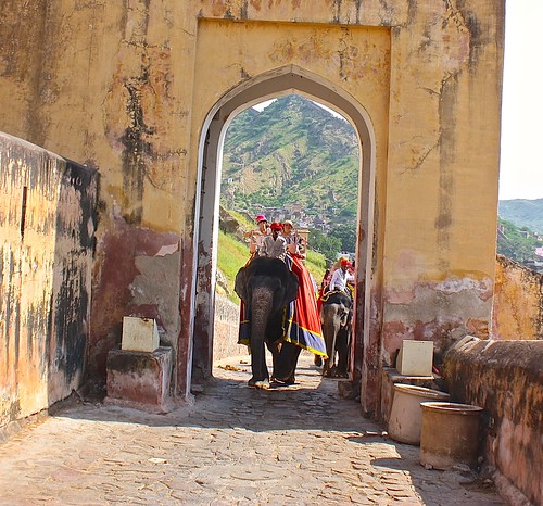 Lina and Olga making their way up to Amber Fort