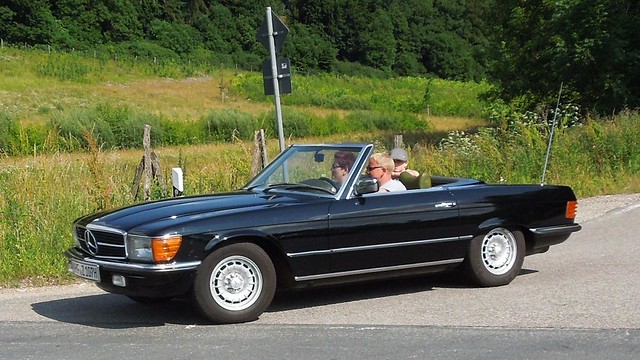Image of Mercedes-Benz R 107