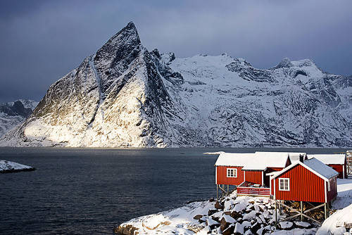 winter landscape norway fjord snow lofoten village sea reine water nature ocean mountain norwegian town sky scandinavia nordic house coast arctic rorbu europe fishing outdoors north island rorbuer moskenesoya harbor scenery nordland hut sunny blue bay pier scenic red sunset boat ice peaks cold islands panorama sunrise travel picturesque houses lights night mountains hamnoy