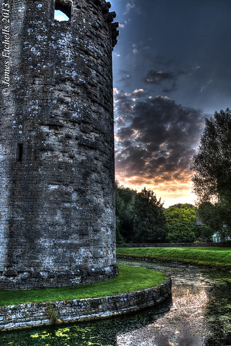 colour reflection castle texture water architecture sunrise reflections landscape ruin somerset surface medieval structure shape hdr englishheritage nunney englishcivilwar