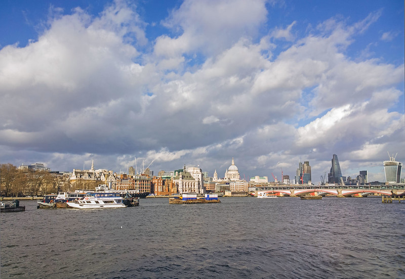 London Skyline shot with a Nokia pureview 1020