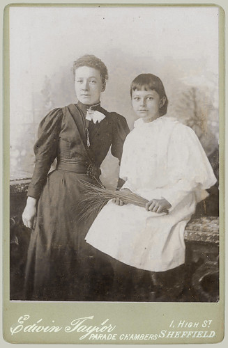 Cabinet Card Sisters