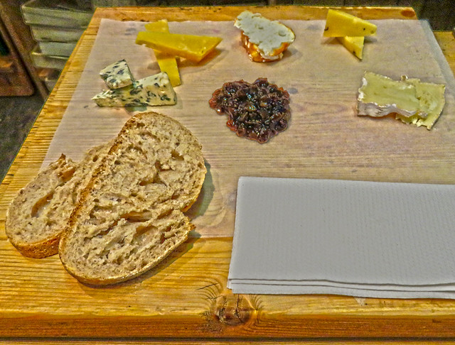 A cheese plate (kaasplank) for sale to accompany your beer in the Kaapse Brewpub