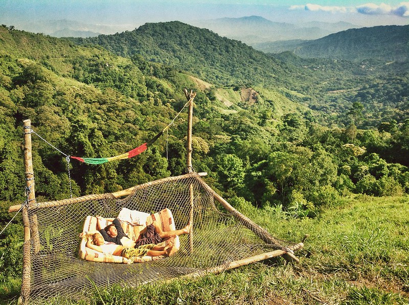 The giant Casa Elemento hammock above the Colombian mountains