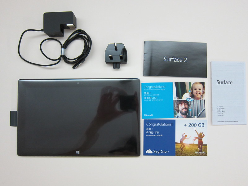 Microsoft Surface 2 - Box Contents