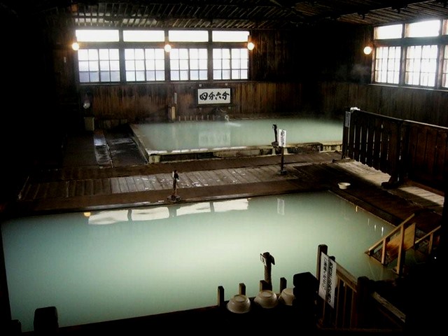 Sukayu hot spring