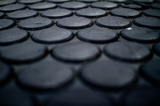 color measurement of carbon black filled plastics flooring