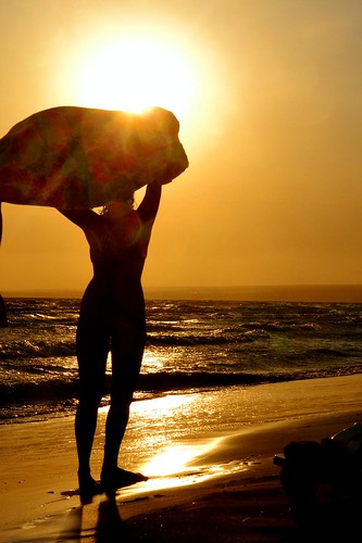 sunset sea italy beach girl seaside sand nikon italia tramonto sicily spiaggia sicilia