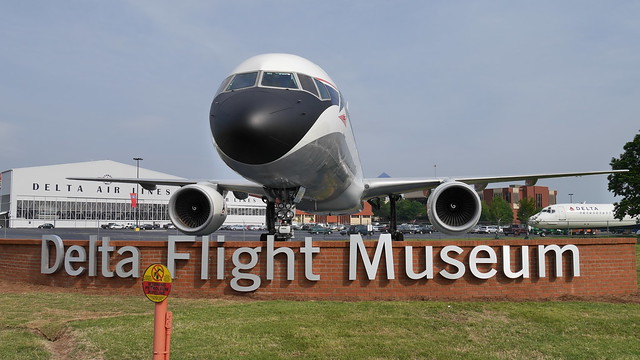 Delta Flight Museum: Boeing 757-200