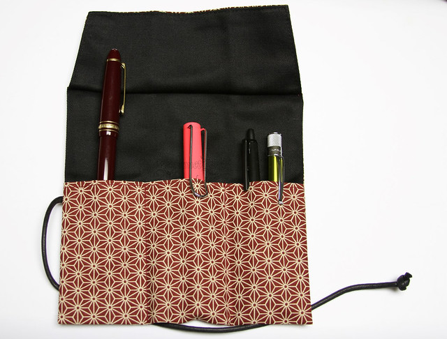 Review: Saki Roll Pen Case + Traditional Japanese Fabric @JetPens