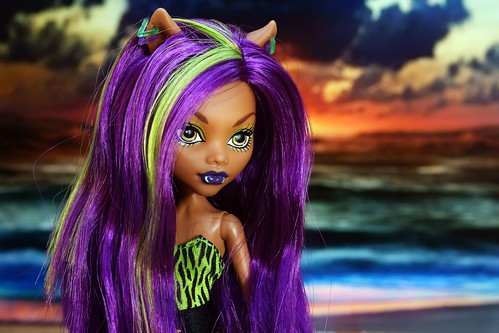 sunset beach doll monsterhigh clawdeenwolf
