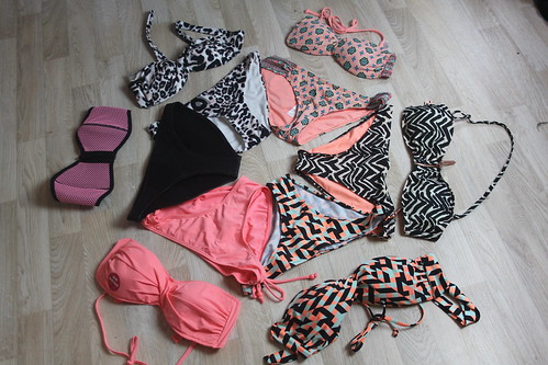 bikinis-holiday-urlaub.strand-pink-river-island-primark-muster-new-yorker-blog