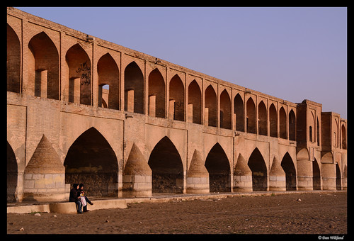 bridge urban architecture evening persian women cityscape iran persia esfahan goldenhour isfahan d800 2014 polesioseh
