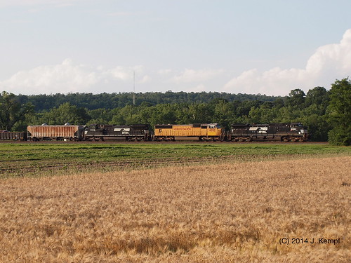 train pacific union norfolk southern