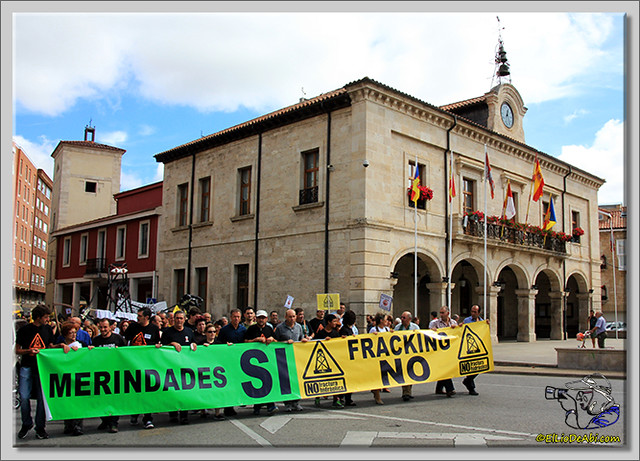 Manifestación en Villarcayo (Burgos) FRACKING NO (3)