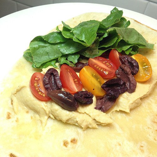 Lunch: hummus wrap w. tomatoes, olives and romaine www.good-good-things.com