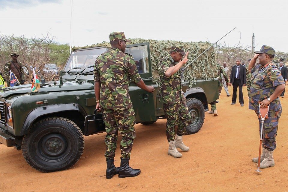President Uhuru Kenyatta now wears Military Regalia [Photos]