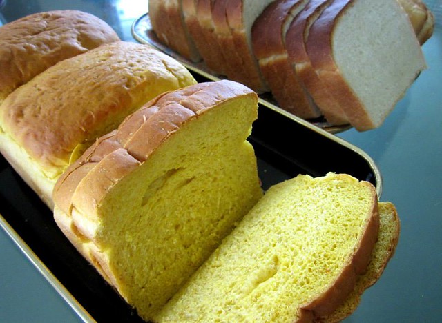 Pumpkin bread & milk bread