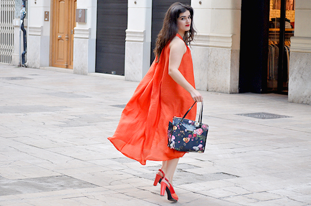 something fashion, orange dress, floral, ted baker, GEOX, summer outfit, red earrings, HM, maxi dress, flower bag, cape dress, bright colors, valencia spain fashionblogger