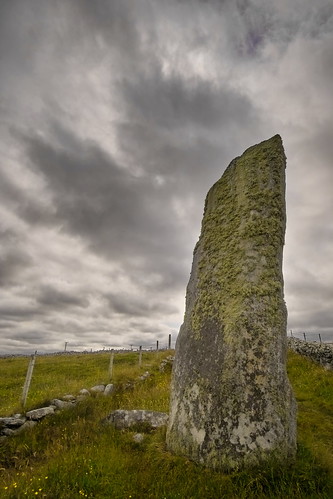 greatbritain megalithic rain weather clouds landscape photography scotland day lewis sigma sd10 standingstone menhir reginahoer