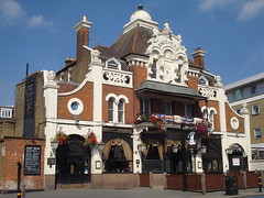 Picture of King's Head, SW17 7PB