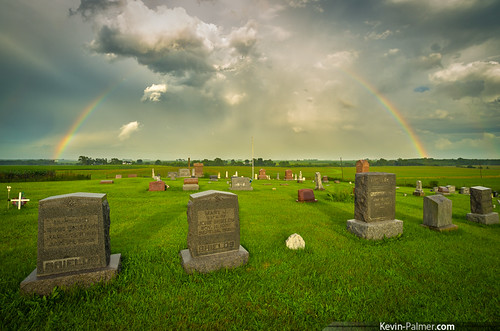 summer sunlight storm green cemetery grass sunshine rain june evening illinois rainbow stormy graves dillon thunderstorm tombstones gravestones kevinpalmer pentaxk5 samyang10mmf28