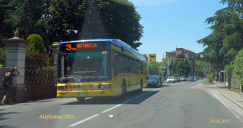 autobus CityClass n°134 in via Vignolese - linea 3