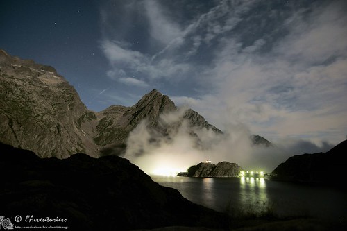 lago nightscape nebbia notturna stelle diga alpimarittime lagodelchiotas