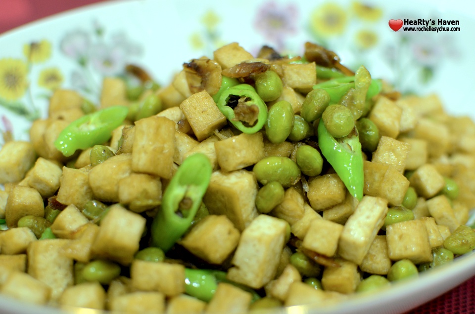 Stir-Fried Tofu with Edamame