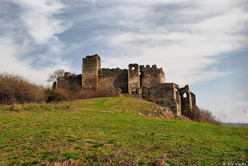 ruine fortress lipova cetate judarad