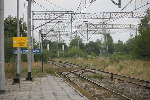 railroad station canon platform tracks poland polska rail railway signals pkp lubelszczyzna lubelskie chełm d297 canoneos550d canonefs18135mmf3556is chełmcementownia d2963