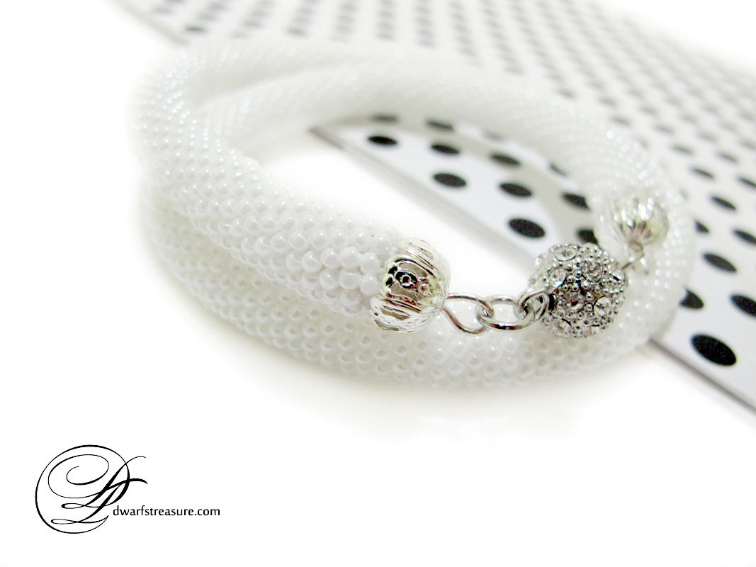 boho wedding white beaded crochet necklace