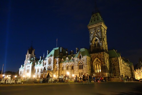 10pm light show on the houses of parliment Ottawa