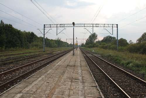 railroad station canon platform tracks poland polska rail railway pkp lubelszczyzna lubelskie d297 canoneos550d canonefs18135mmf3556is wólkaokopska d2963
